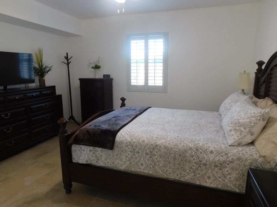 For Sale: $315,000 (3 beds, 2 baths, 1315 Square Feet)