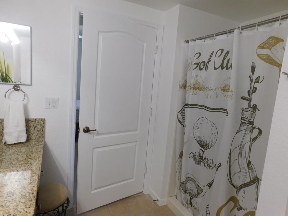 For Sale: $315,000 (3 beds, 2 baths, 1315 Square Feet)