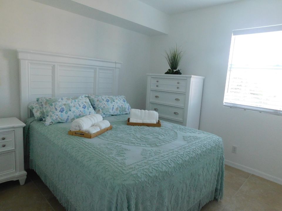 For Sale: $315,000 (3 beds, 2 baths, 1315 Square Feet)