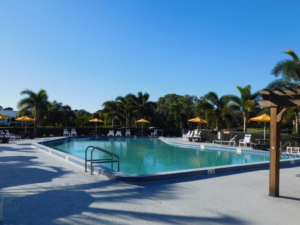 For Sale: $315,000 (3 beds, 2 baths, 1315 Square Feet)