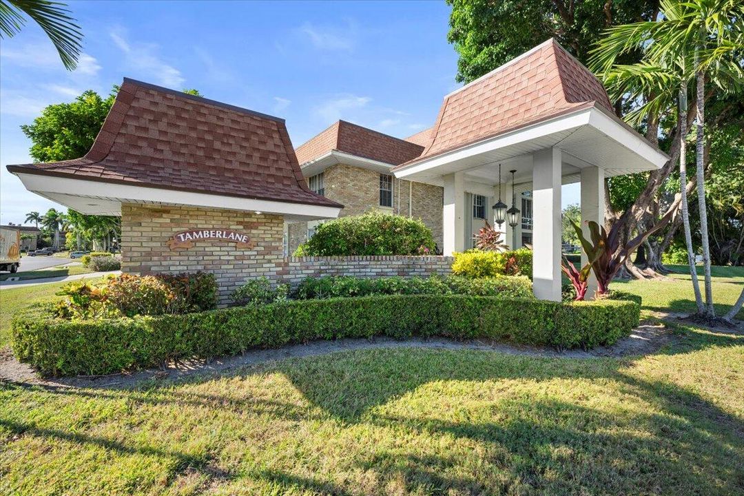 待售: $260,000 (2 贝兹, 2 浴室, 959 平方英尺)