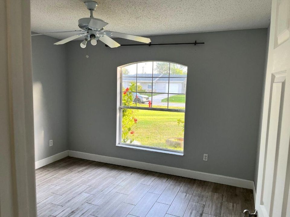 待售: $495,000 (4 贝兹, 2 浴室, 2322 平方英尺)