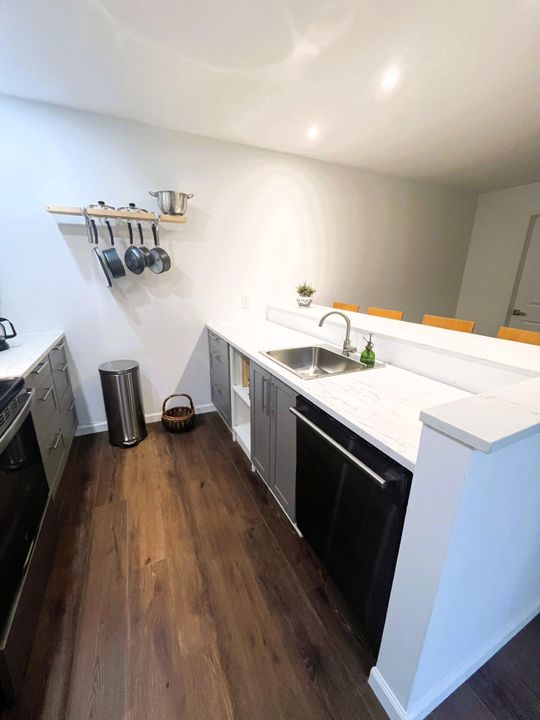 For Sale: $312,000 (2 beds, 2 baths, 1236 Square Feet)