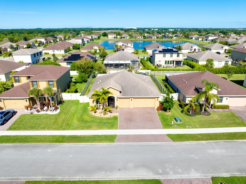 待售: $399,900 (3 贝兹, 3 浴室, 1815 平方英尺)