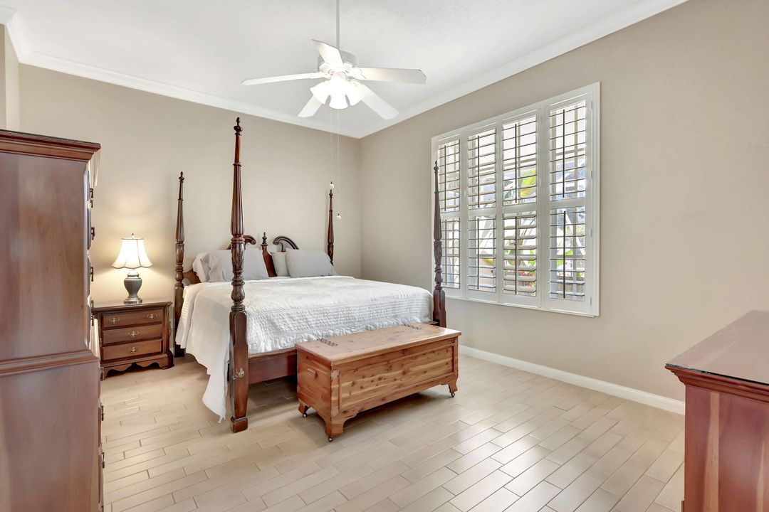 Activo con contrato: $699,000 (3 camas, 3 baños, 2024 Pies cuadrados)