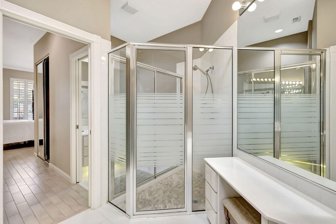 Activo con contrato: $699,000 (3 camas, 3 baños, 2024 Pies cuadrados)