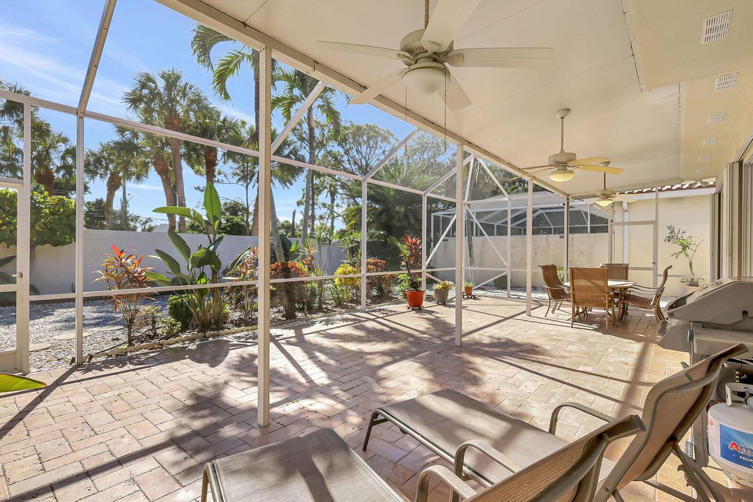 Activo con contrato: $699,000 (3 camas, 3 baños, 2024 Pies cuadrados)