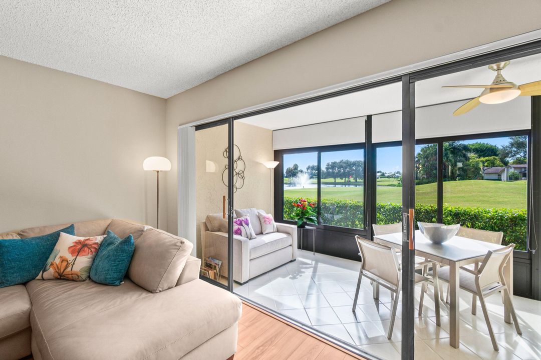 合同活跃: $325,000 (2 贝兹, 2 浴室, 1435 平方英尺)