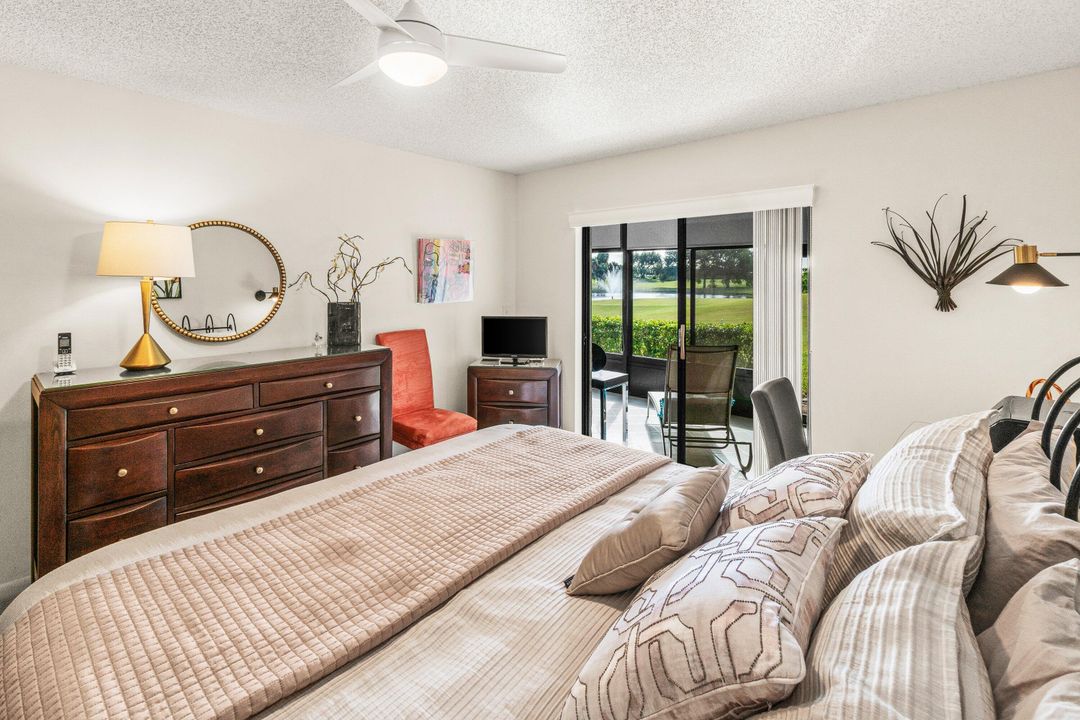 合同活跃: $325,000 (2 贝兹, 2 浴室, 1435 平方英尺)