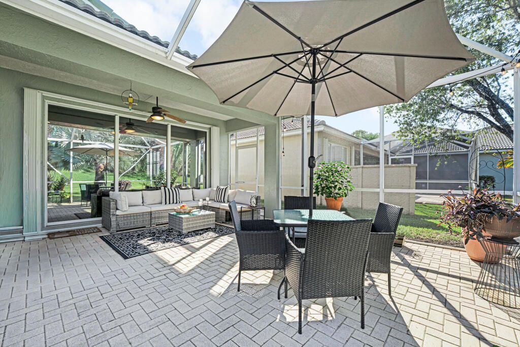 For Sale: $475,000 (3 beds, 2 baths, 1617 Square Feet)