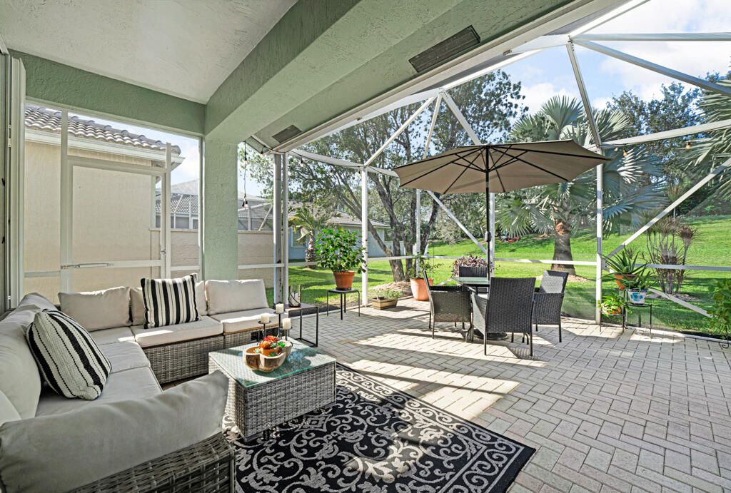 For Sale: $475,000 (3 beds, 2 baths, 1617 Square Feet)