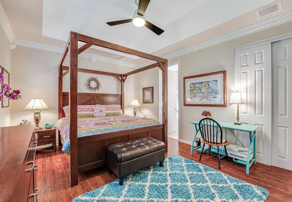 For Sale: $475,000 (3 beds, 2 baths, 1617 Square Feet)