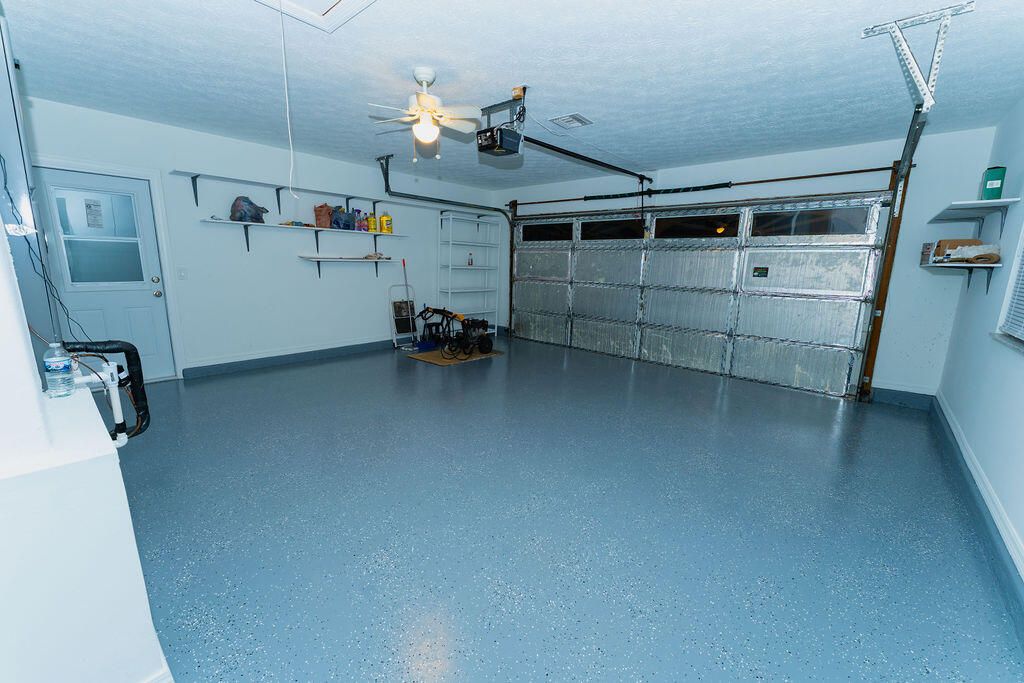 For Sale: $475,000 (4 beds, 2 baths, 1914 Square Feet)