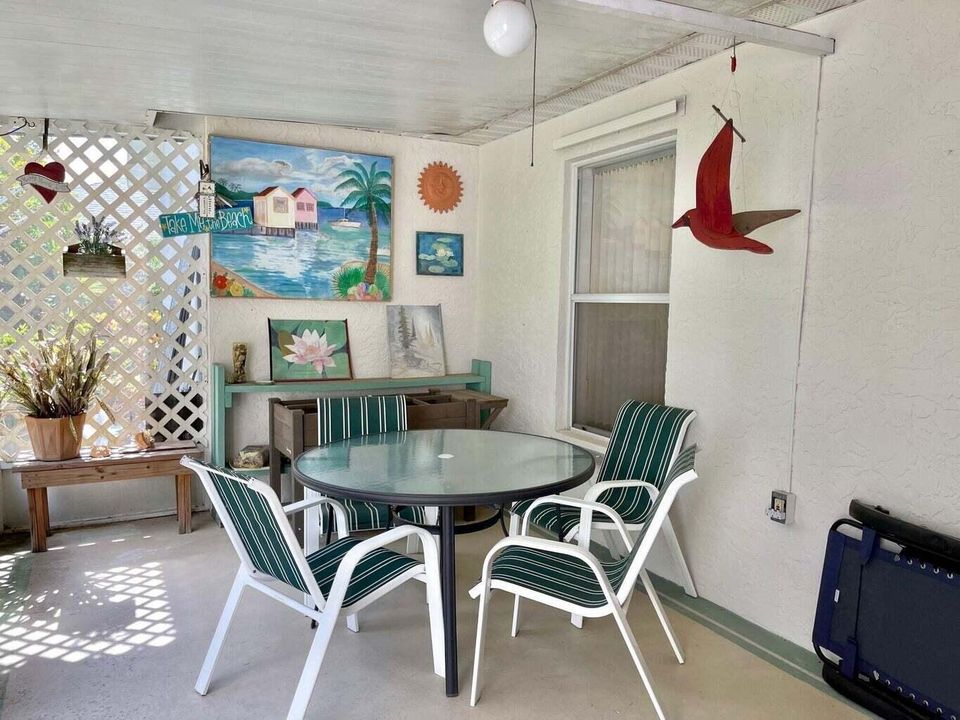 For Sale: $365,000 (3 beds, 2 baths, 1484 Square Feet)