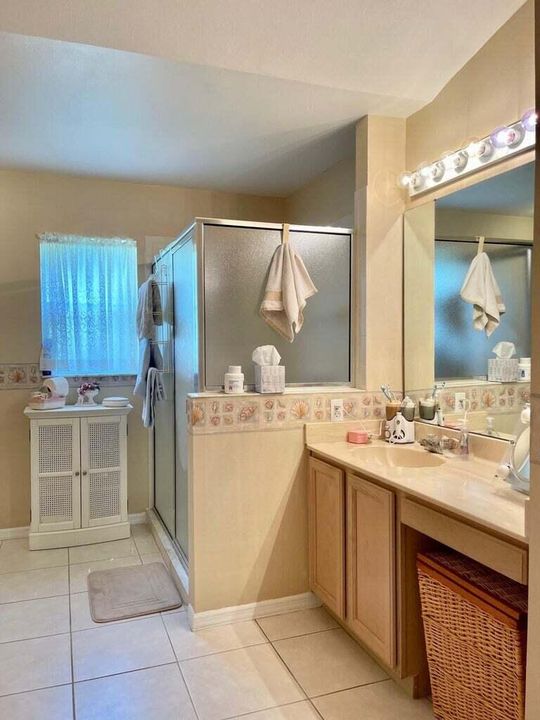 For Sale: $365,000 (3 beds, 2 baths, 1484 Square Feet)