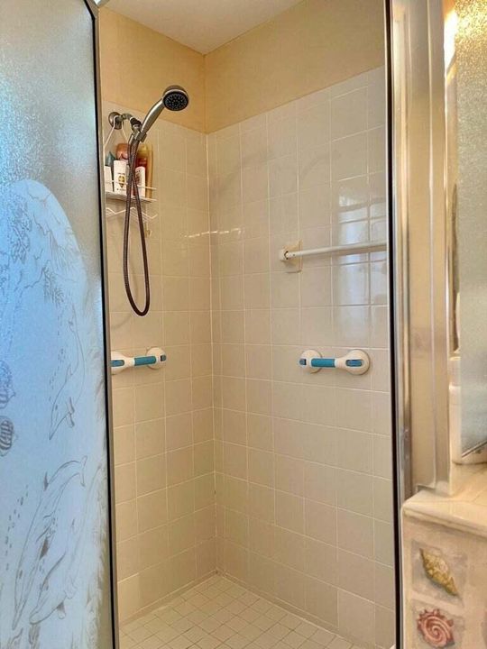 For Sale: $365,000 (3 beds, 2 baths, 1484 Square Feet)