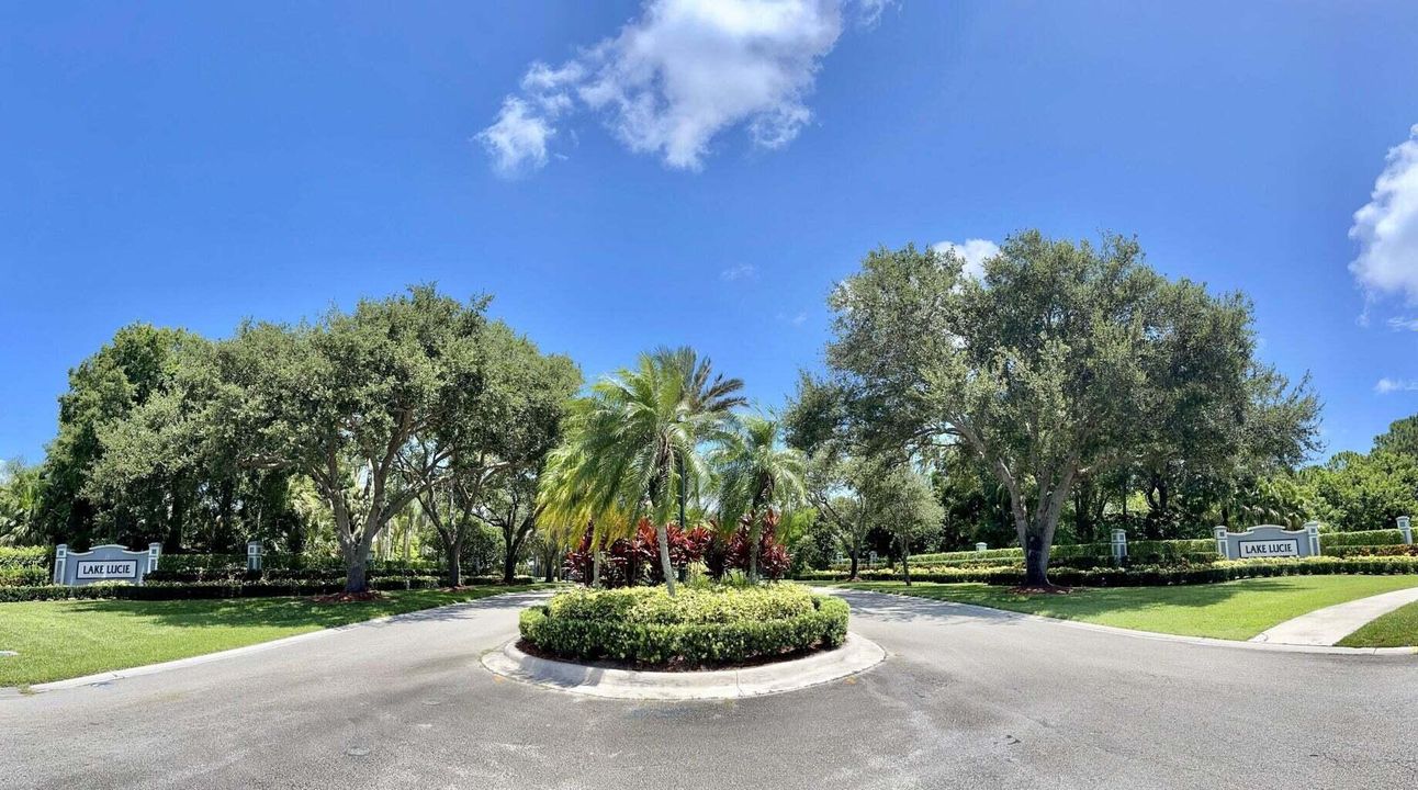 For Sale: $365,000 (3 beds, 2 baths, 1484 Square Feet)