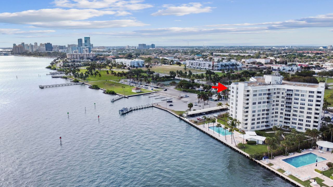 For Sale: $1,500,000 (2 beds, 2 baths, 1480 Square Feet)