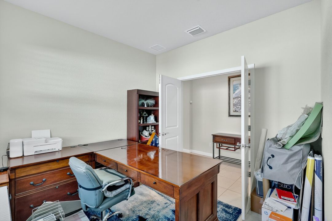 En Venta: $425,000 (2 camas, 2 baños, 1559 Pies cuadrados)