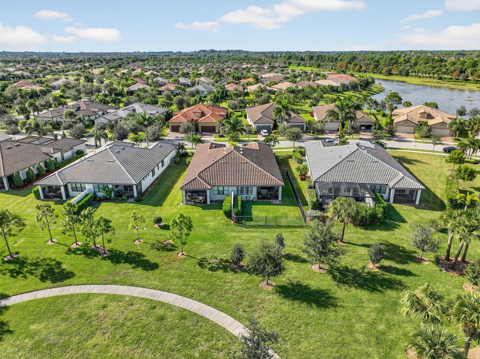 En Venta: $425,000 (2 camas, 2 baños, 1559 Pies cuadrados)