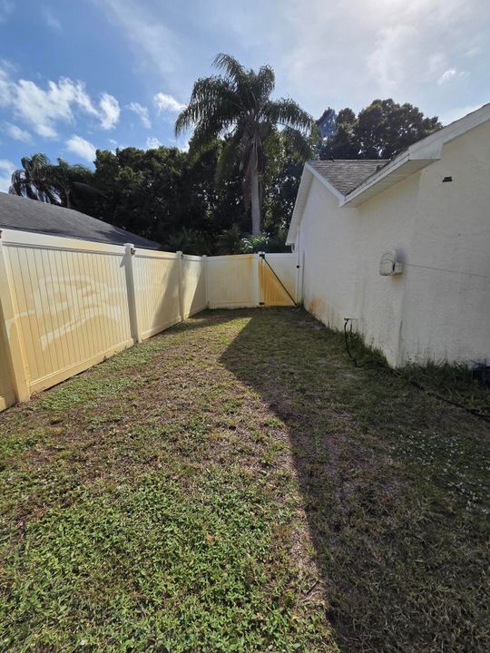 For Sale: $365,000 (3 beds, 2 baths, 1484 Square Feet)