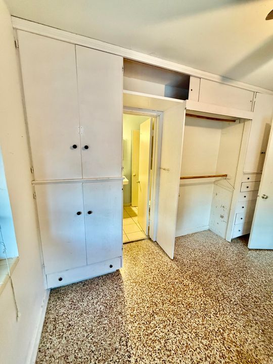 For Rent: $1,495 (1 beds, 1 baths, 580 Square Feet)