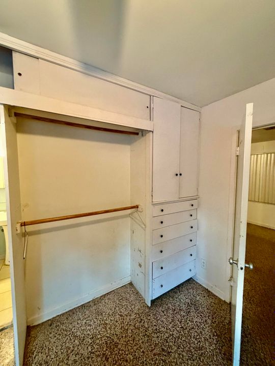 For Rent: $1,495 (1 beds, 1 baths, 580 Square Feet)