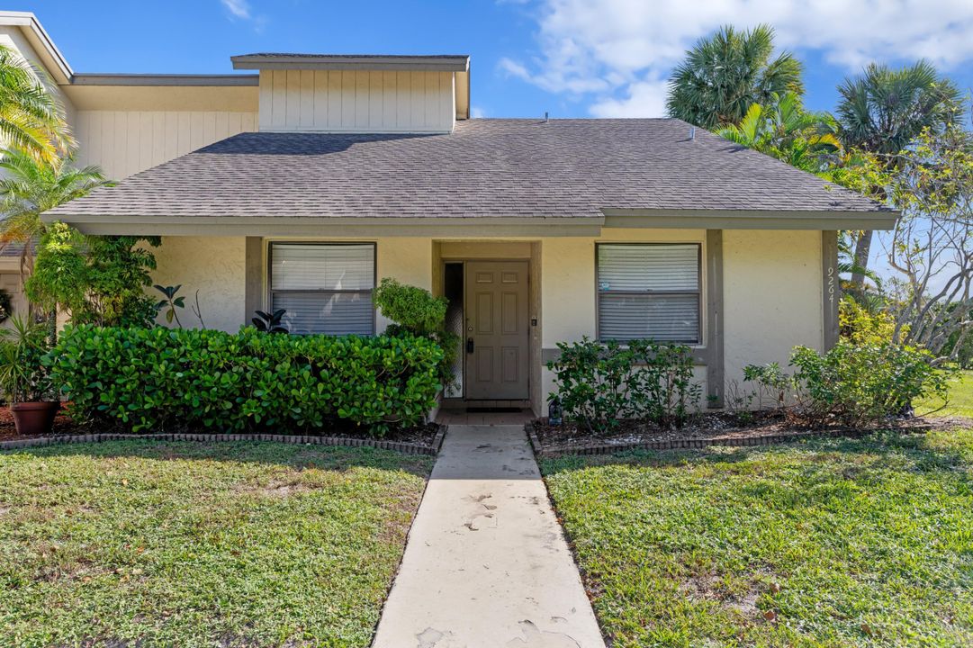 En Renta: $2,345 (2 camas, 2 baños, 1279 Pies cuadrados)