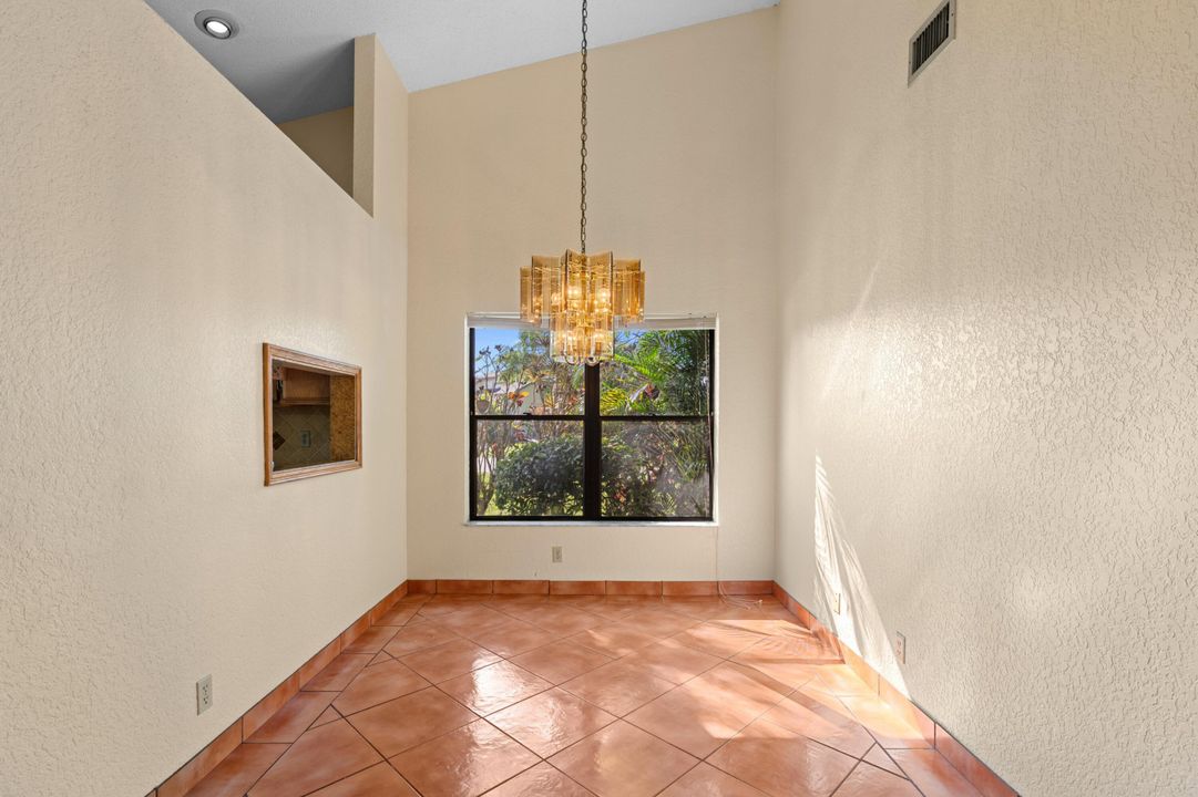 En Renta: $2,345 (2 camas, 2 baños, 1279 Pies cuadrados)