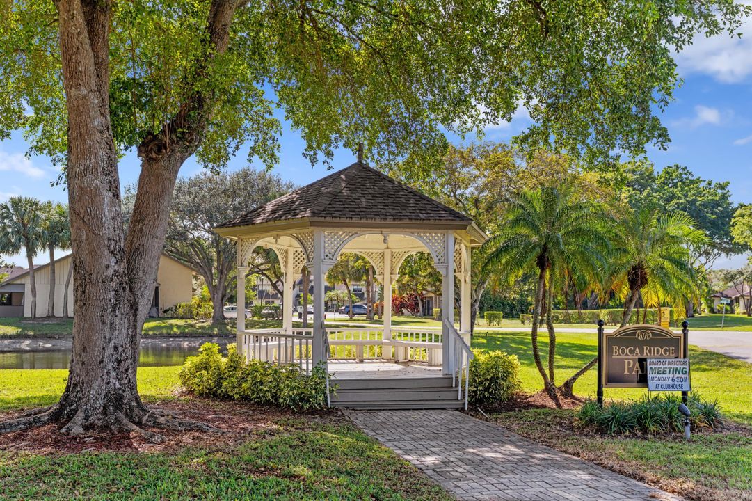 En Renta: $2,345 (2 camas, 2 baños, 1279 Pies cuadrados)