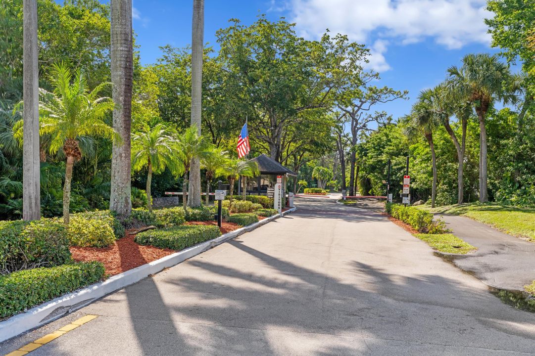 En Renta: $2,345 (2 camas, 2 baños, 1279 Pies cuadrados)