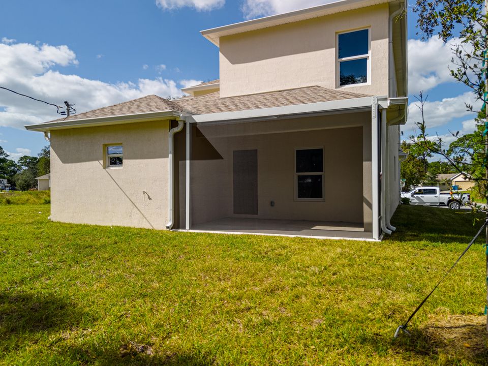 For Sale: $489,900 (4 beds, 3 baths, 1867 Square Feet)