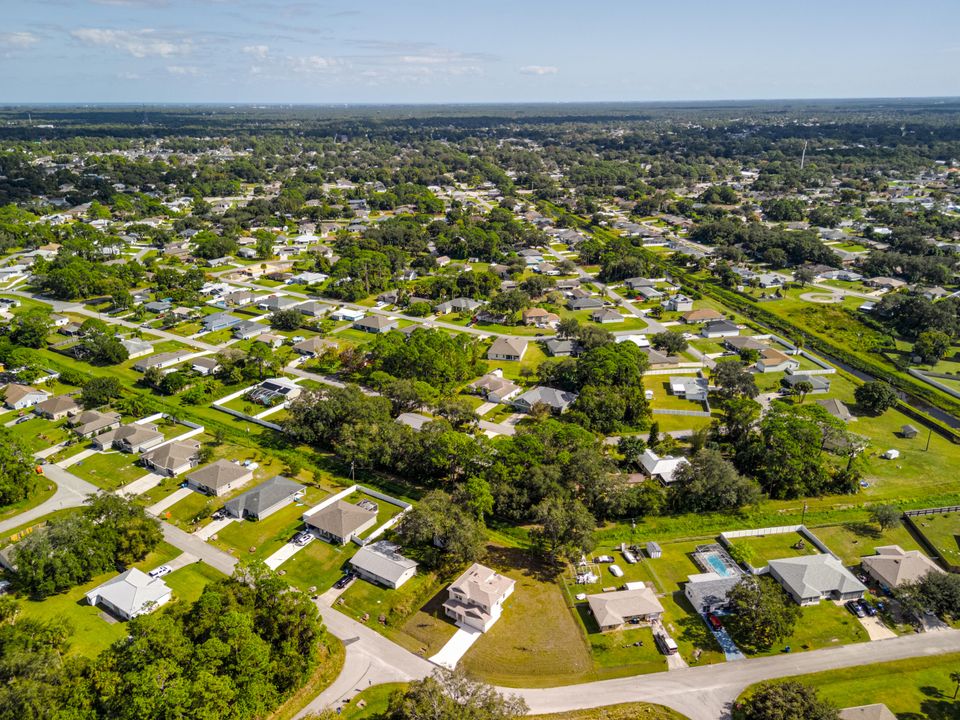 For Sale: $489,900 (4 beds, 3 baths, 1867 Square Feet)