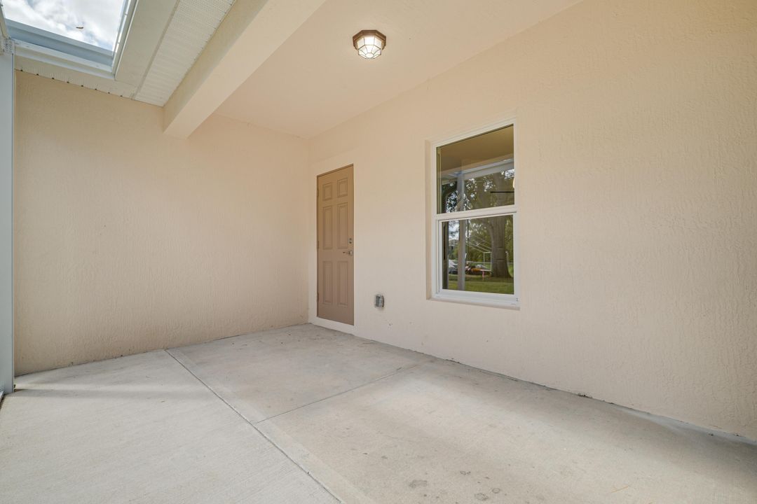 For Sale: $489,900 (4 beds, 3 baths, 1867 Square Feet)