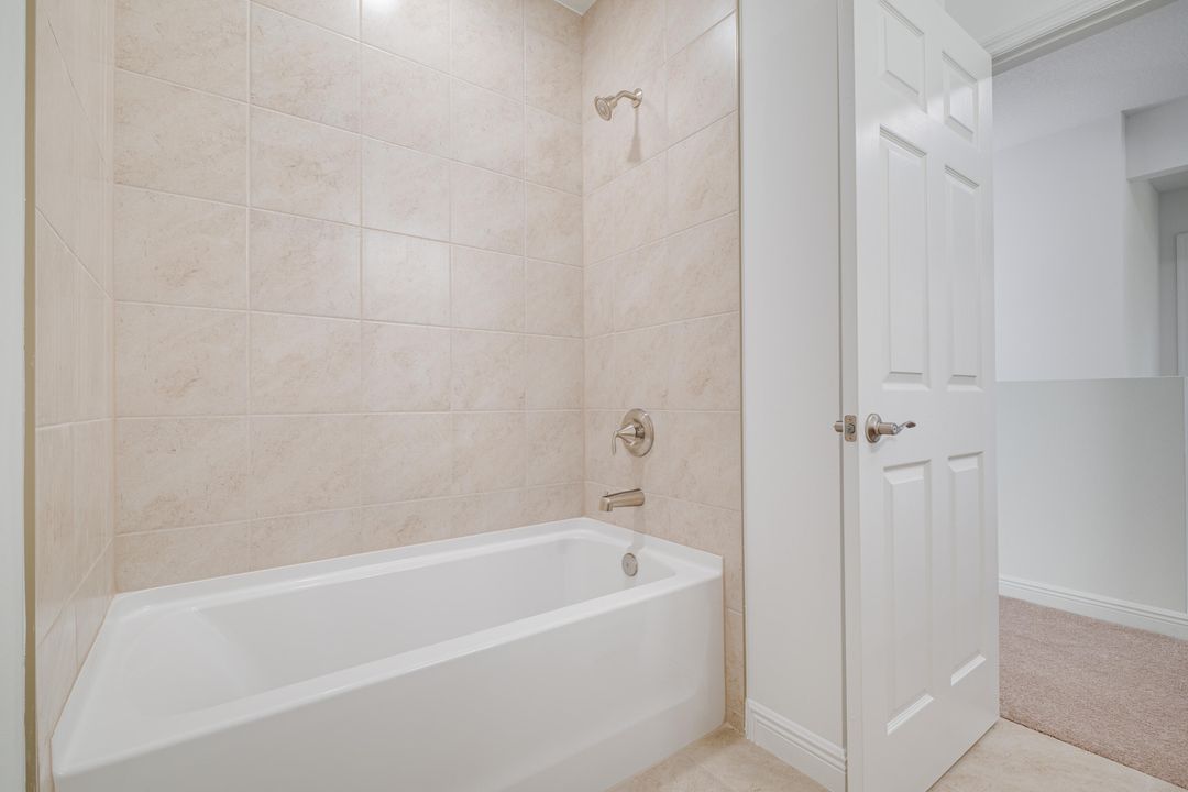 For Sale: $489,900 (4 beds, 3 baths, 1867 Square Feet)