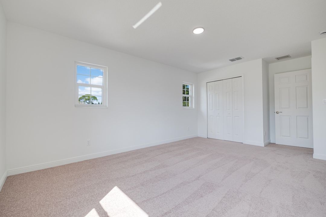 For Sale: $489,900 (4 beds, 3 baths, 1867 Square Feet)