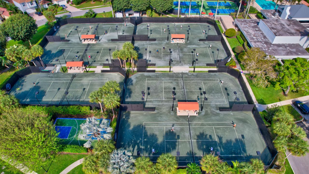 For Sale: $1,200,000 (4 beds, 3 baths, 2505 Square Feet)