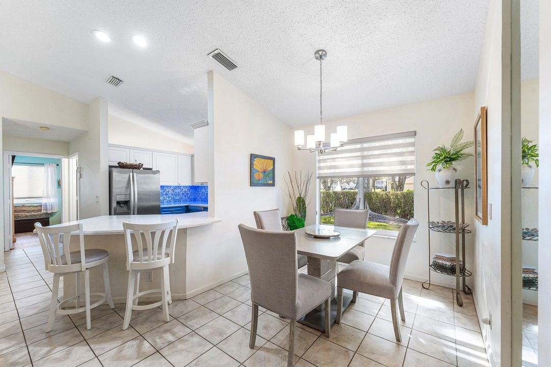 For Sale: $439,000 (2 beds, 2 baths, 1339 Square Feet)