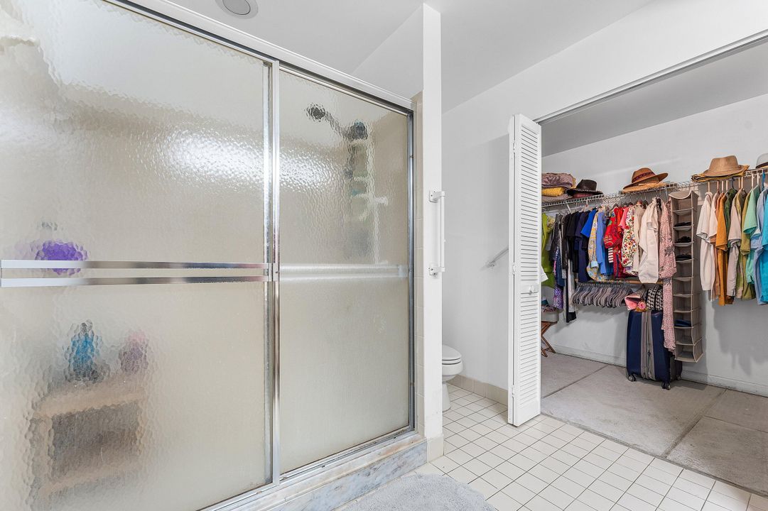 For Sale: $439,000 (2 beds, 2 baths, 1339 Square Feet)