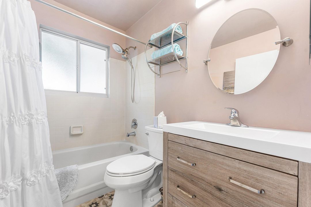 For Sale: $439,000 (2 beds, 2 baths, 1339 Square Feet)