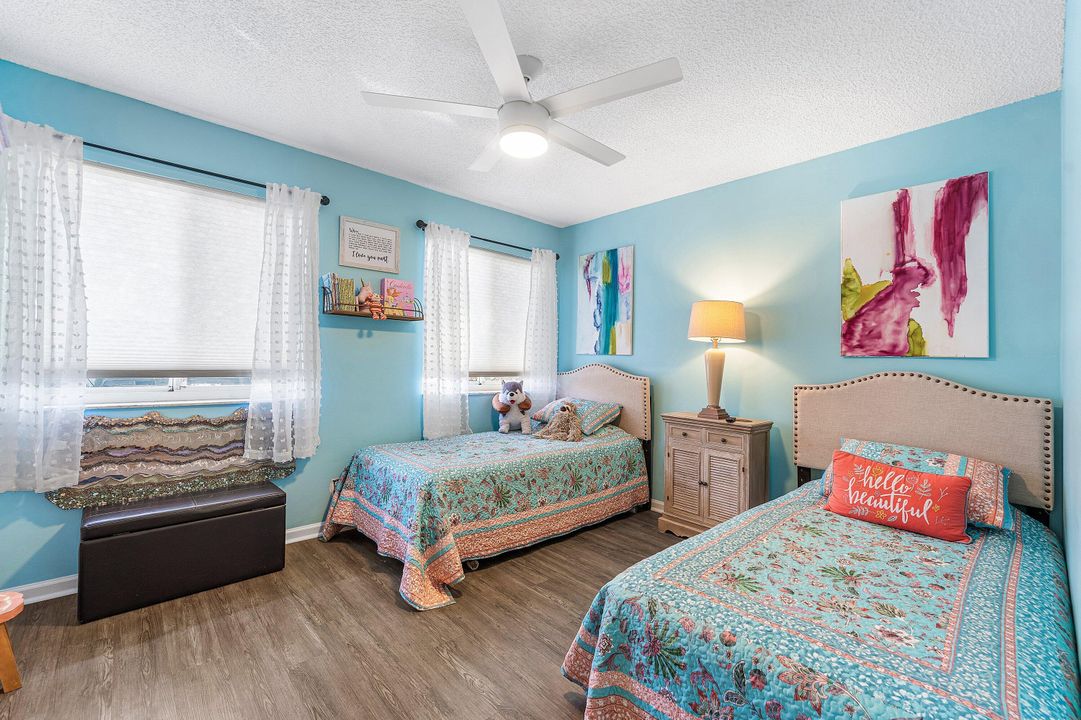 For Sale: $439,000 (2 beds, 2 baths, 1339 Square Feet)