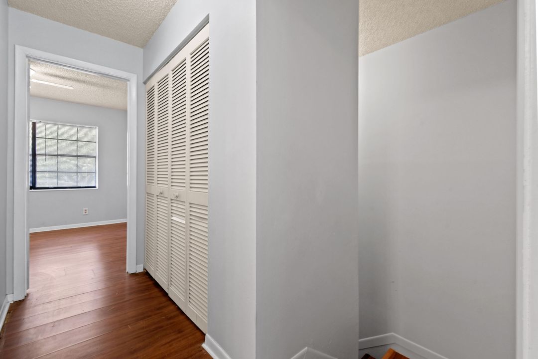 For Rent: $2,250 (2 beds, 1 baths, 1056 Square Feet)