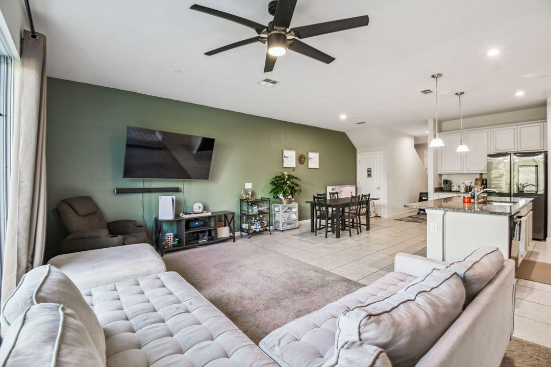 For Sale: $365,000 (3 beds, 2 baths, 1892 Square Feet)
