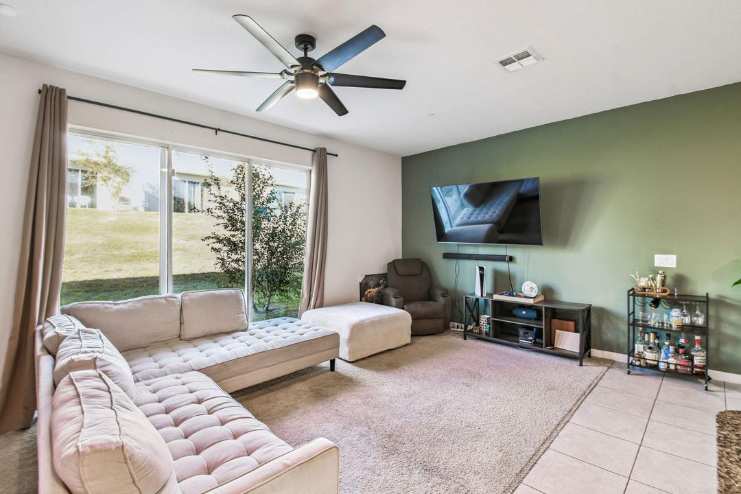 For Sale: $365,000 (3 beds, 2 baths, 1892 Square Feet)