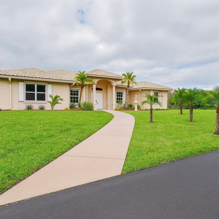 For Sale: $1,189,000 (4 beds, 2 baths, 2500 Square Feet)