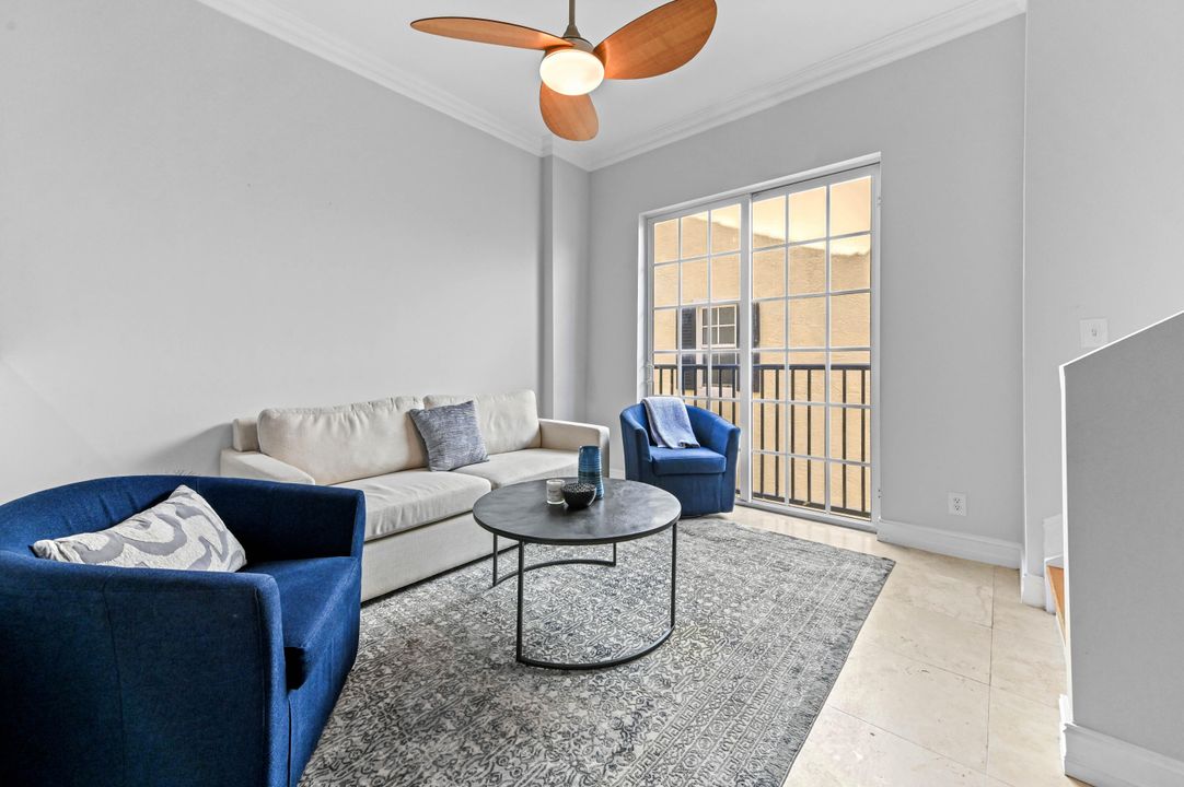 For Sale: $895,000 (3 beds, 3 baths, 1757 Square Feet)