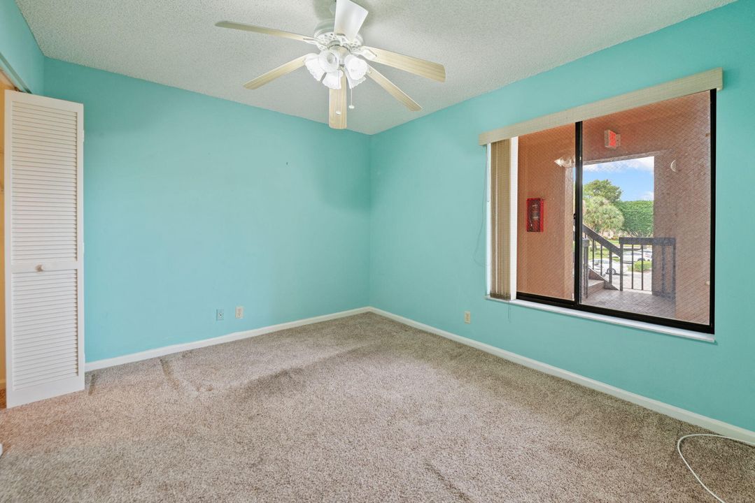 For Sale: $164,000 (2 beds, 2 baths, 1170 Square Feet)