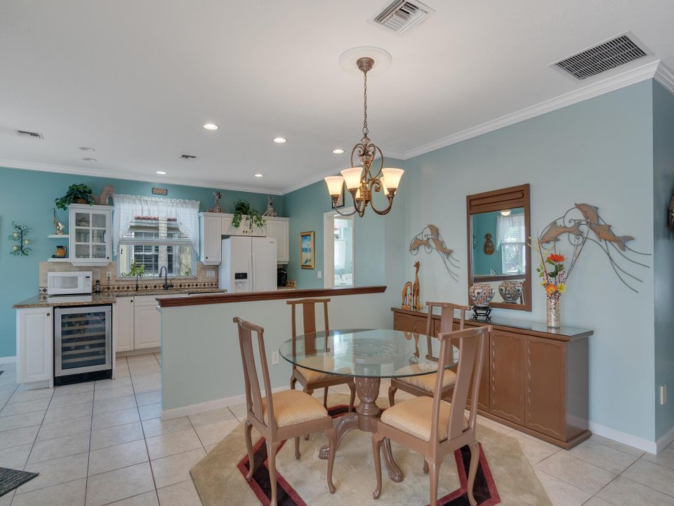 Activo con contrato: $439,900 (3 camas, 2 baños, 1664 Pies cuadrados)