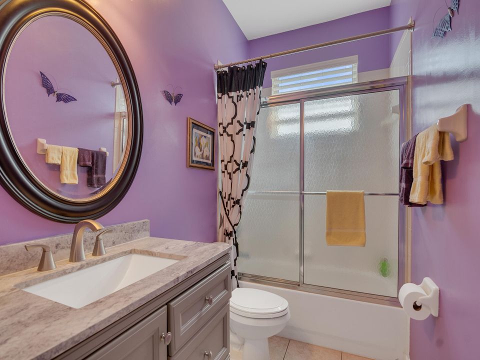 Activo con contrato: $439,900 (3 camas, 2 baños, 1664 Pies cuadrados)