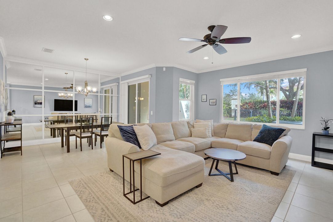 Active With Contract: $3,450 (3 beds, 2 baths, 2278 Square Feet)